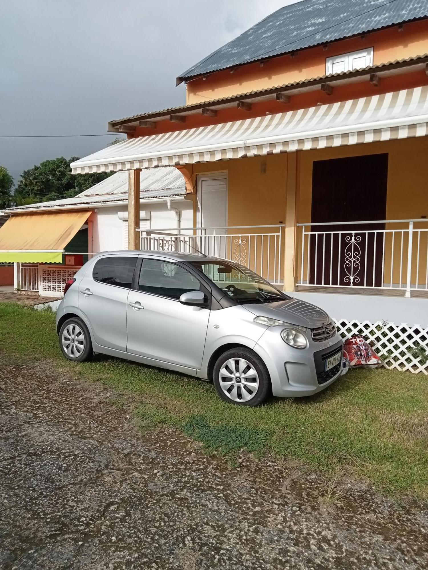 Villa Grandes Pieces Petit-Bourg Buitenkant foto
